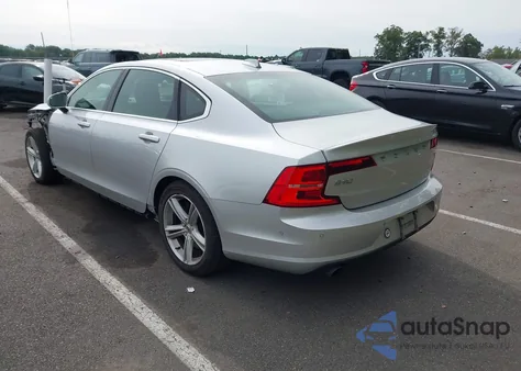 2018 Volvo S90 T5 Momentum z USA, uszkodzony, nr VIN LVY982MKXJP021205
